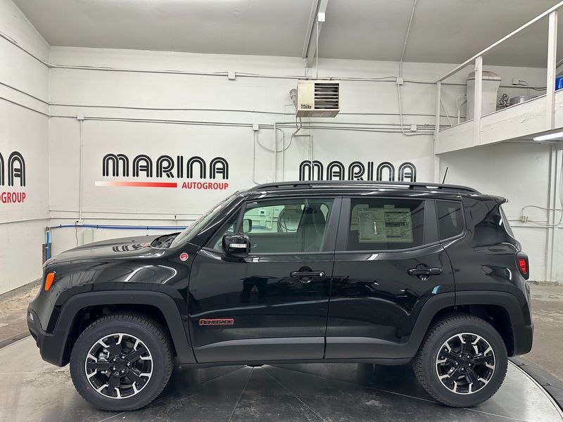 2023 Jeep Renegade Trailhawk 4x4 in a Black Clear Coat exterior color and Blackinterior. Marina Chrysler Dodge Jeep RAM (855) 616-8084 marinadodgeny.com 