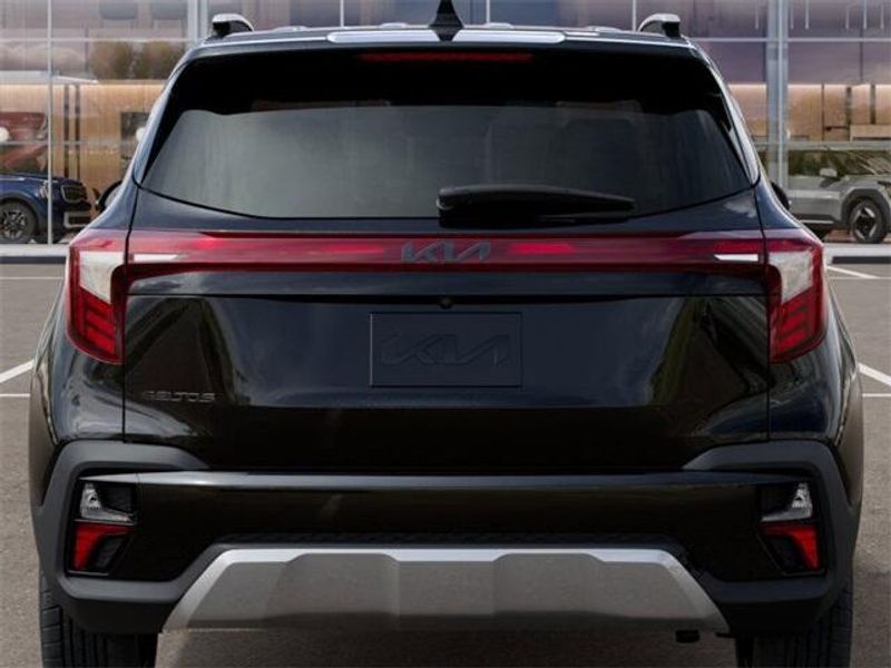 2025 Kia Seltos EXImage 13