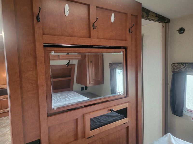 Used 2016 NORTHWOOD MFG ARCTIC FOX 28F Image 10