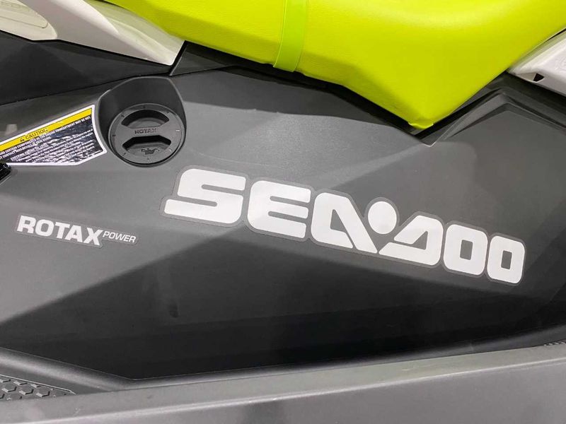 2023 Sea-Doo 63PD  in a MANTA GREEN / WHITE exterior color. Del Amo Motorsports delamomotorsports.com 