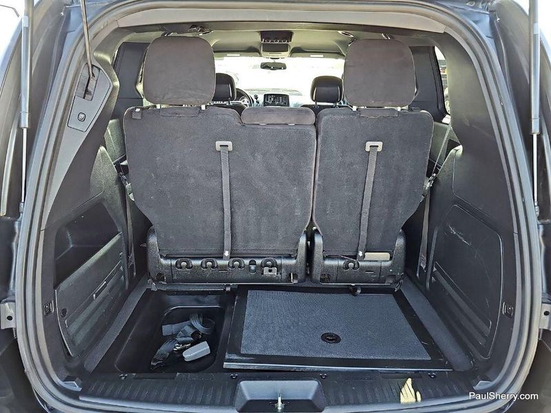 2014 Dodge Grand Caravan SXTImage 4