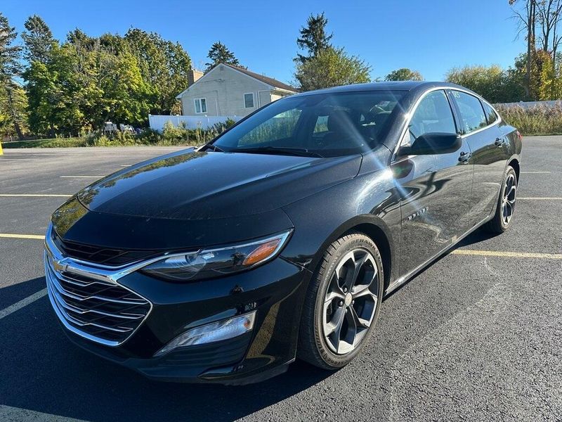 2023 Chevrolet Malibu 1LT photo 3