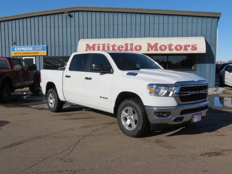 2023 RAM 1500 Big Horn Crew Cab 4x4 5