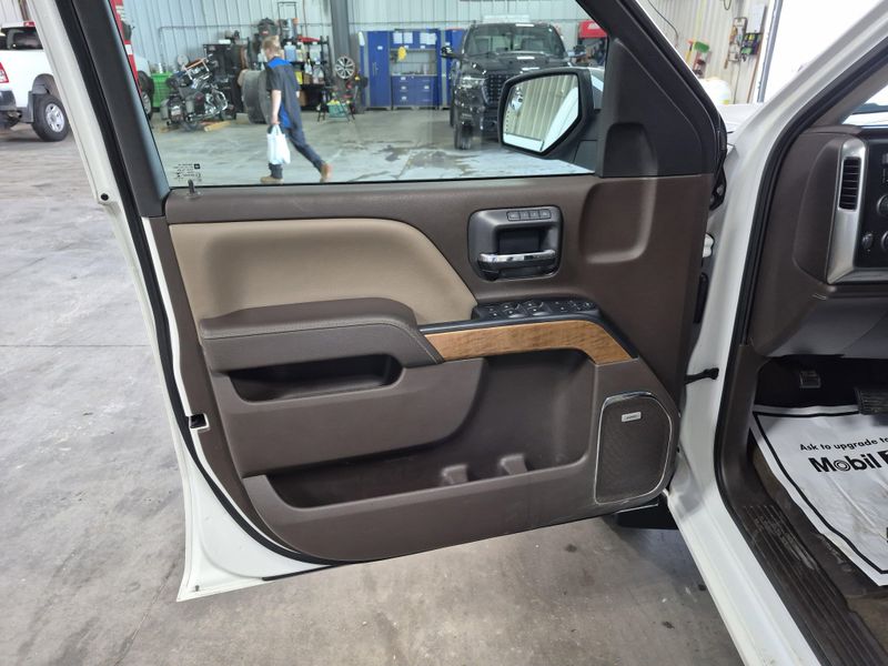2016 Chevrolet Silverado 1500 LTZImage 21