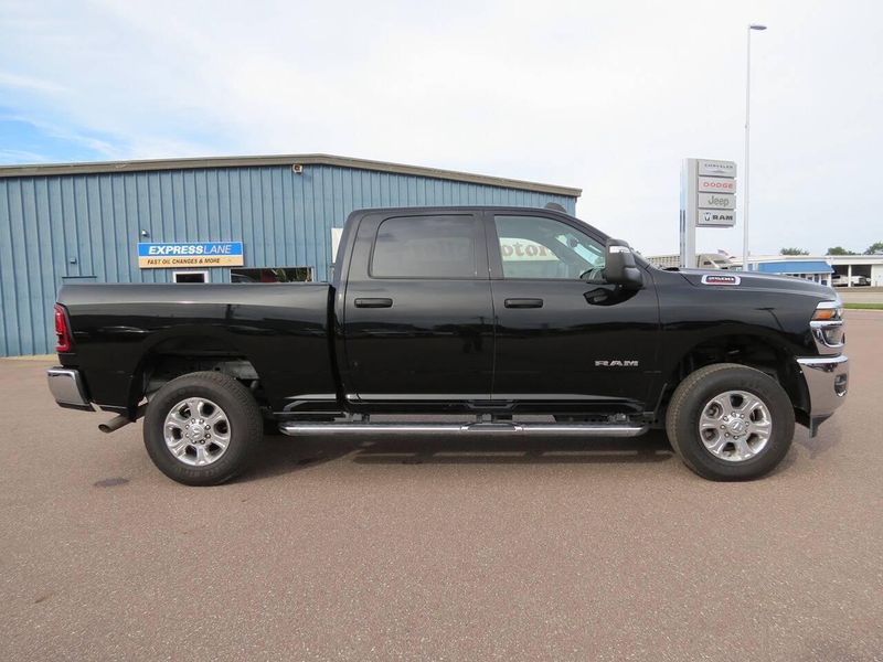 Used 2026 RAM 2500 Big Horn 4x4 4dr Crew Cab 6.3 ft. SB PickupImage 2