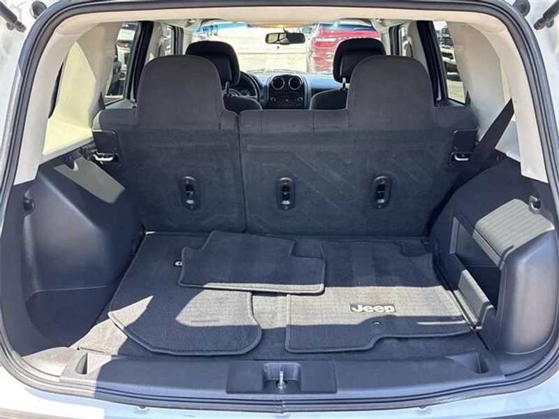 Used 2016 Jeep Patriot LatitudeImage 15