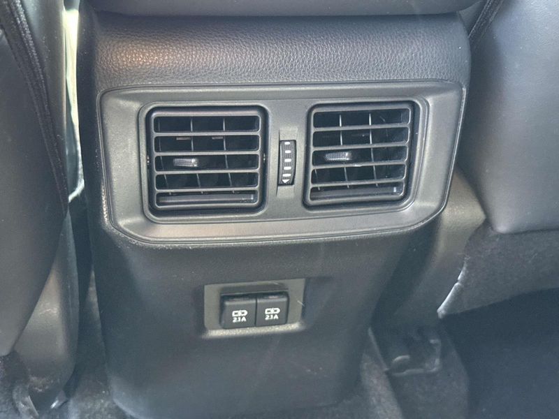Used 2019 Toyota RAV4 XLE Premium FWD (Natl)