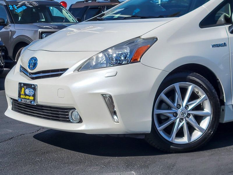 2012 Toyota Prius V Two photo 2