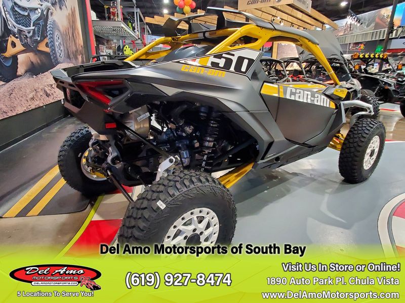 2024 Can-Am 7ARA  in a CARBON BLACK & NEO YELLOW exterior color. Del Amo Motorsports delamomotorsports.com 