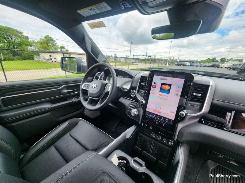 2025 RAM 1500 Laramie Crew Cab 4x4 5
