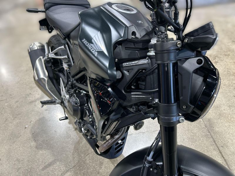 2024 Honda CB300R ABS Image 15