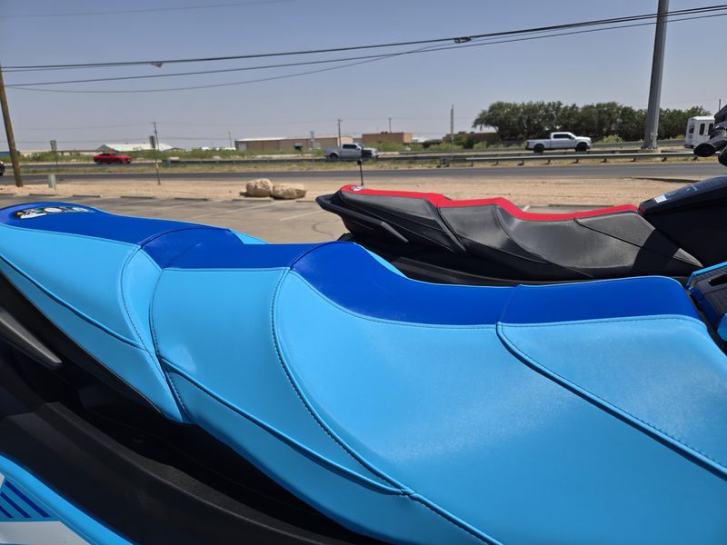 2025 Yamaha VX DELUXE WITH AUDIO CYAN AND AZURE BLUE Image 12