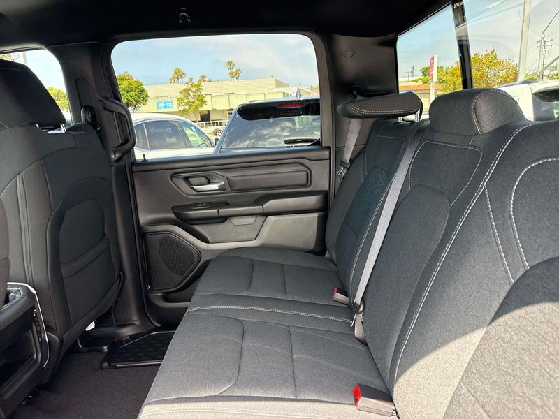 New 2026 RAM 1500 Express Crew Cab 4x4 5'7' Box