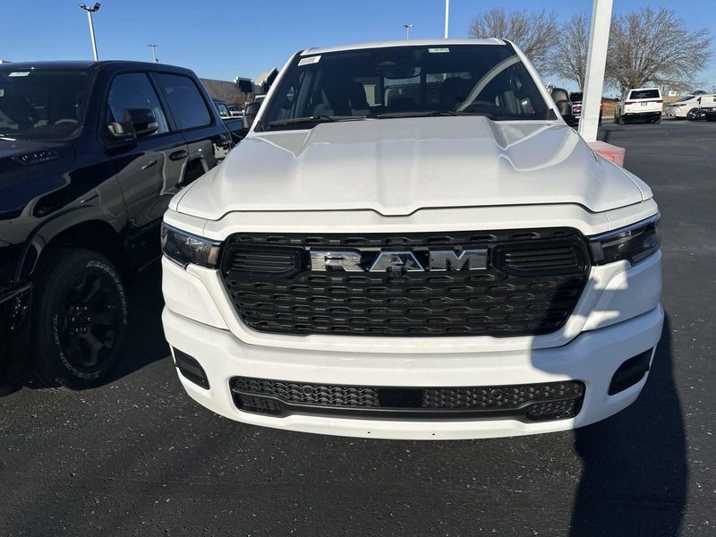 2025 RAM 1500 Big Horn Crew Cab 4x4 5