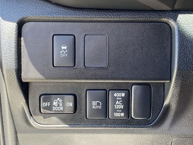 Used 2021 Toyota Tacoma TRD SportImage 23