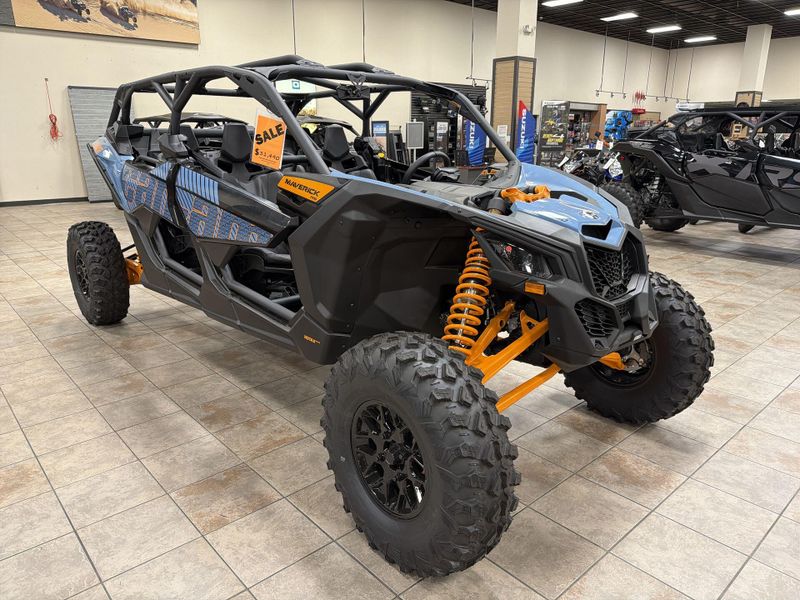 New 2026 Can-Am MAVERICK X3 MAX RS 72 T BL Image 11