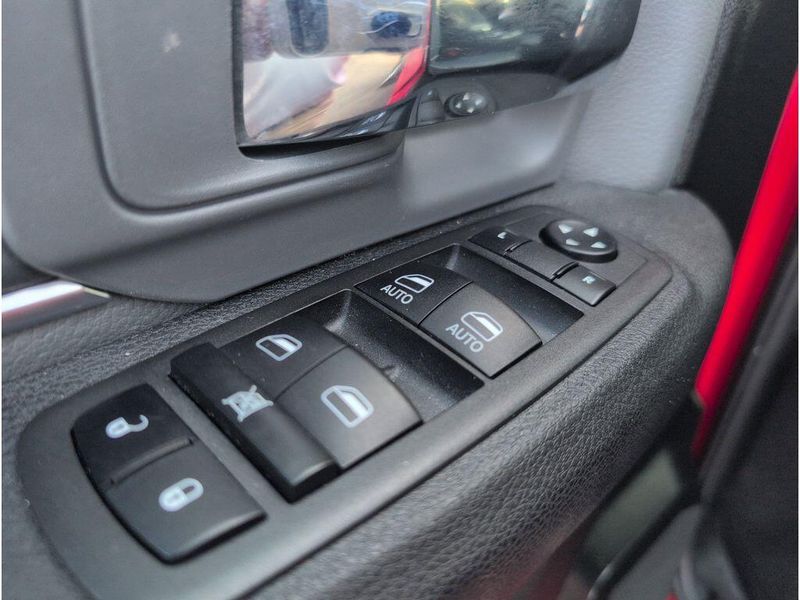 2022 RAM 1500 Classic SLTImage 13