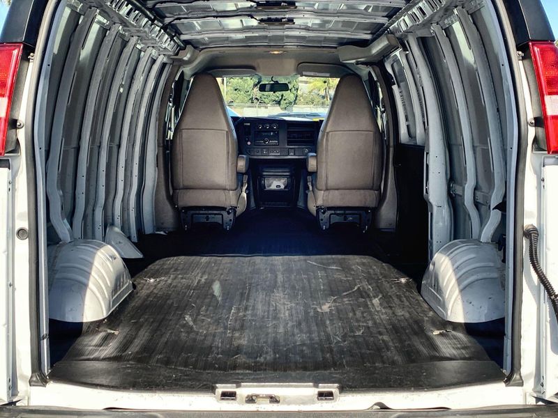 Used 2023 Chevrolet Express Cargo Van Work VanImage 22