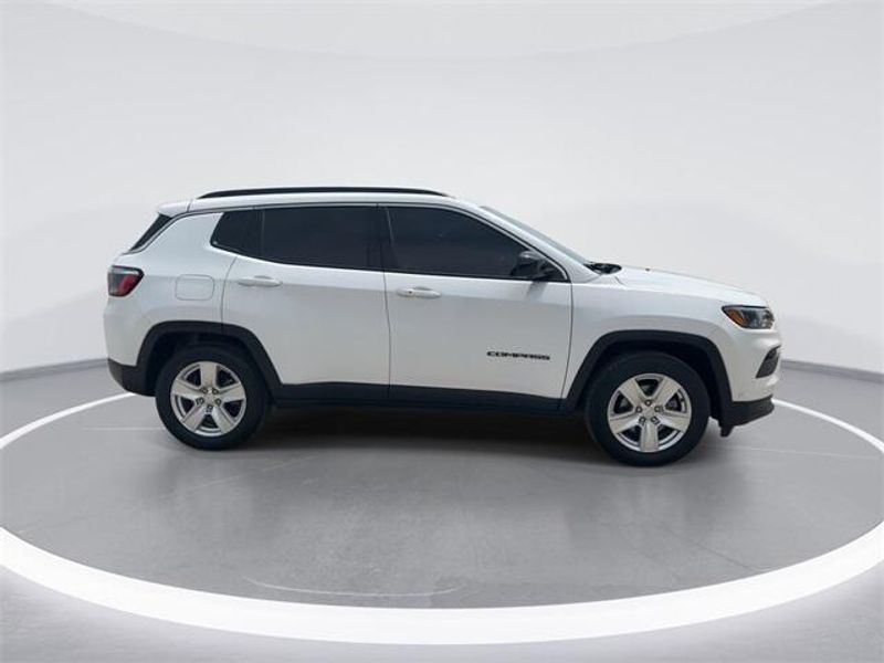 2022 Jeep Compass LatitudeImage 9