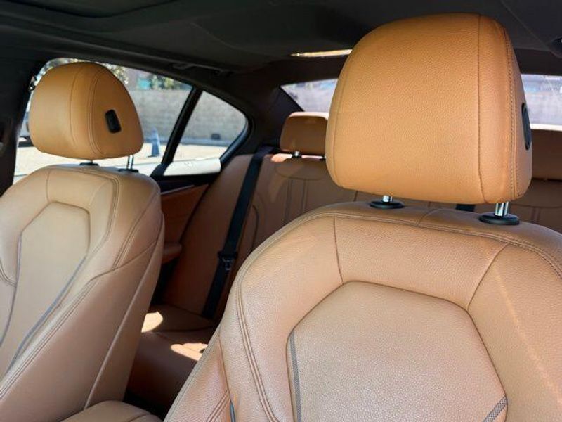 Used 2023 BMW 5 Series 540iImage 18
