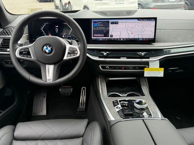 New 2026 BMW X7 xDrive40iImage 26