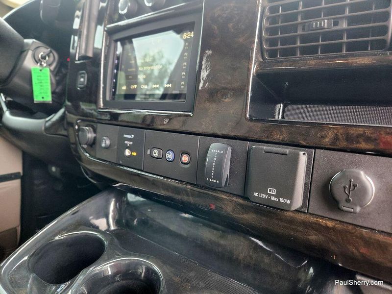 2018 GMC Savana 2500 Image 29