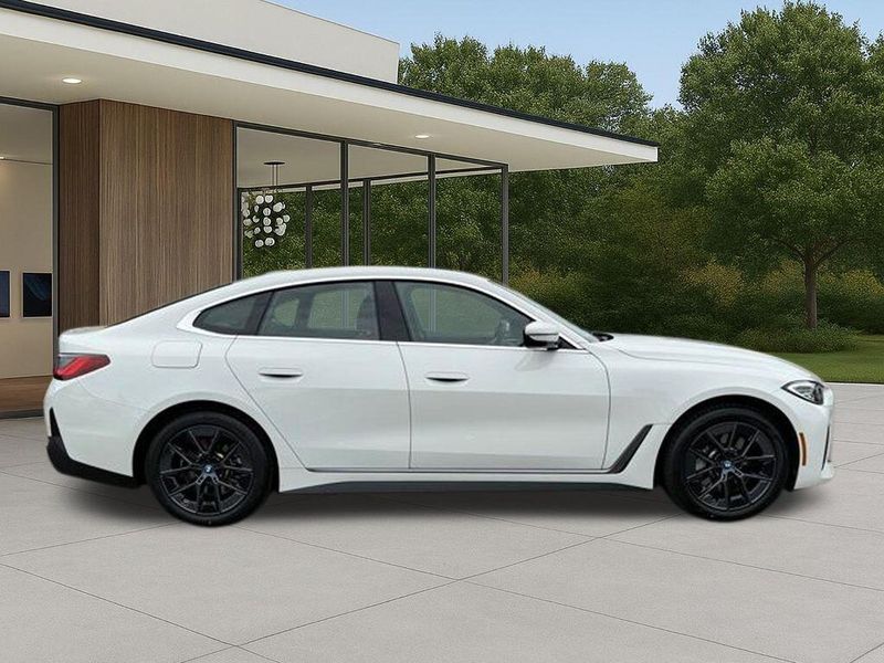 Used 2023 BMW i4 eDrive35Image 7