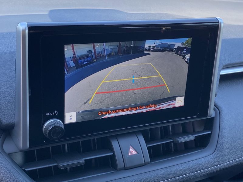 New 2025 Toyota RAV4 Hybrid XLEImage 16