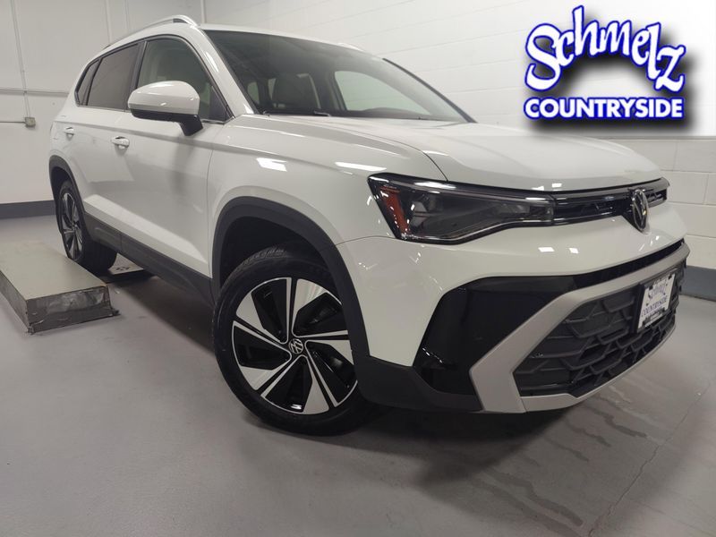 2025 Volkswagen Taos SE AWD w/SunroofImage 1