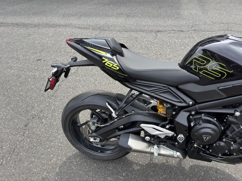 2025 Triumph Street Triple 765 RS - PHANTOM BLACK 