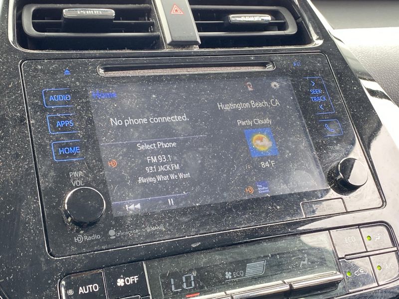 Used 2018 Toyota Prius Prime PlusImage 5