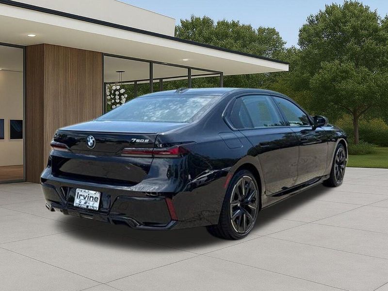 New 2026 BMW 7 Series 750e xDriveImage 8