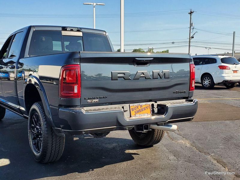 New 2025 RAM 2500 Limited Crew Cab 4x4 6