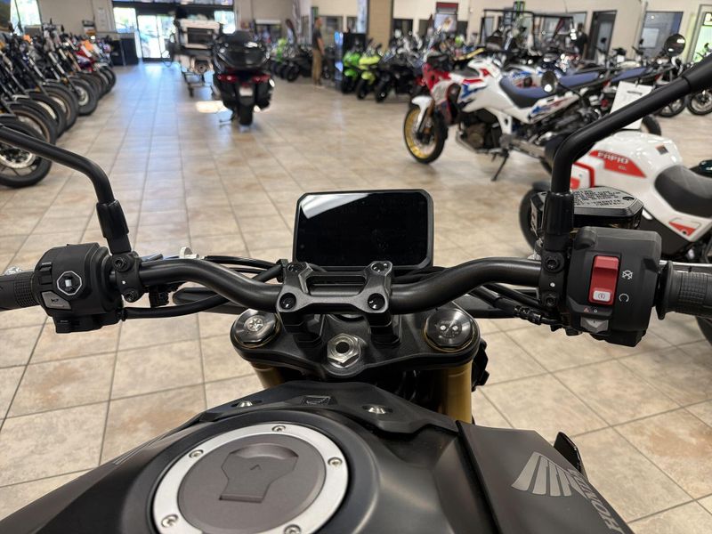 New 2026 Honda CB1000 HORNET SP Image 23