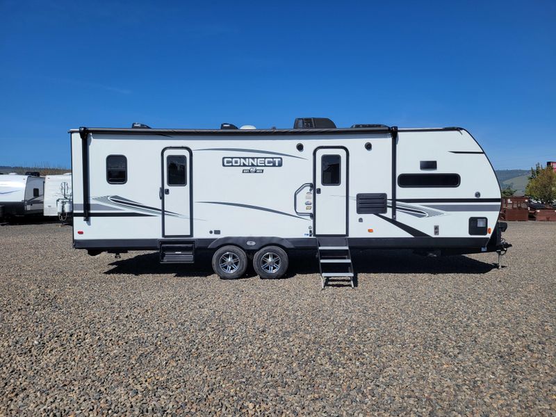 Used 2022 KZ CONNECT 272FK Image 2