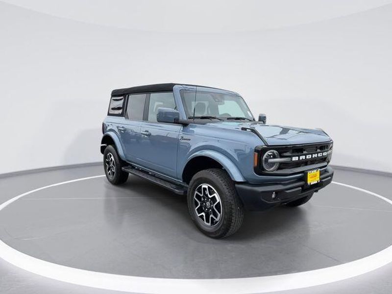 Used 2023 Ford Bronco Outer BanksImage 2