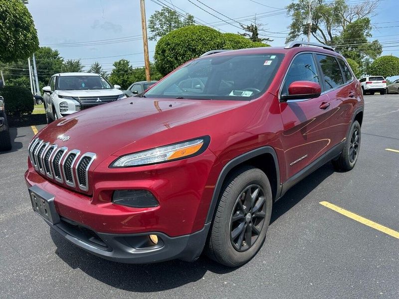 2017 Jeep Cherokee LatitudeImage 8