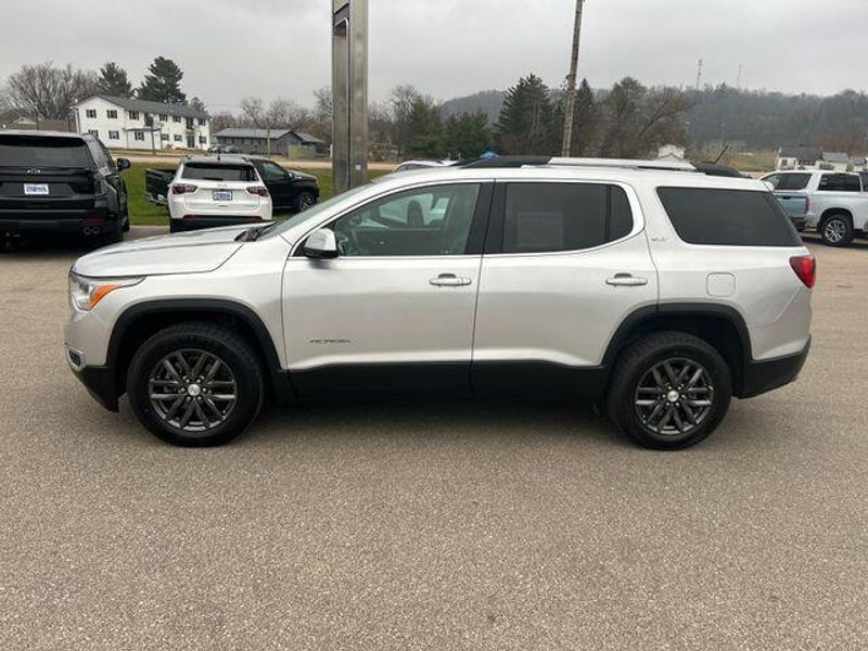 2018 Gmc Acadia SLT photo 2