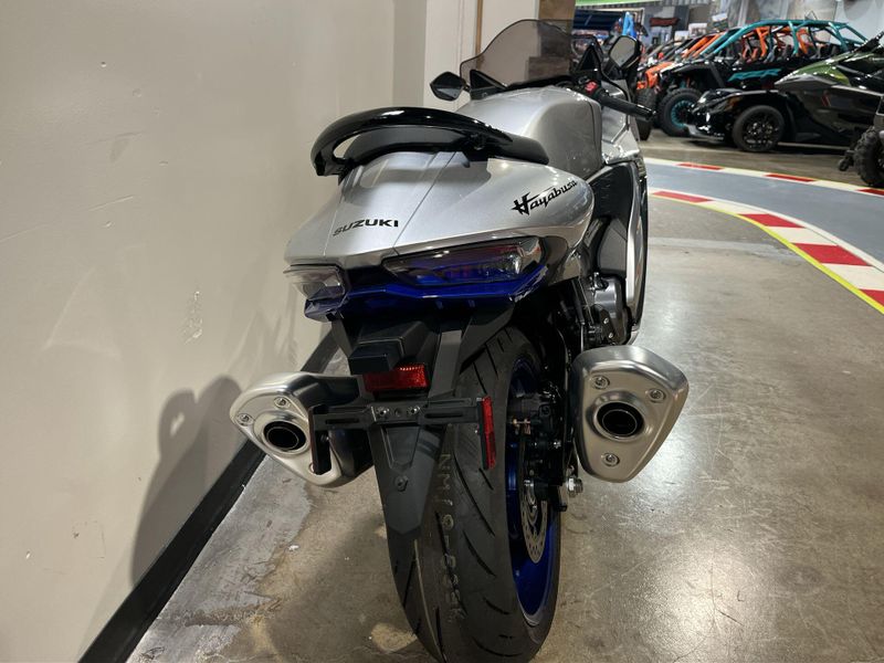 New 2025 Suzuki Hayabusa Image 16