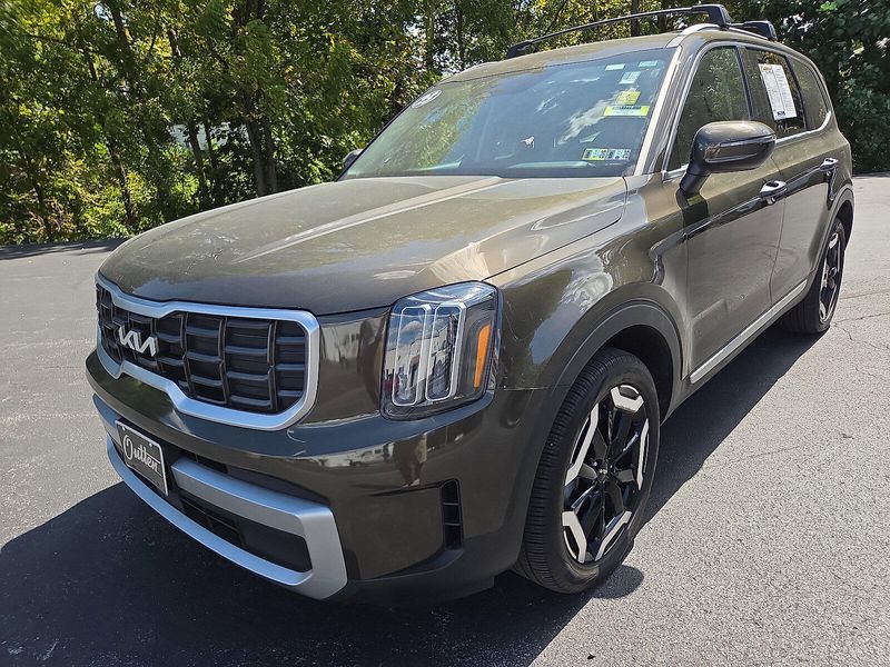 2023 Kia Telluride S photo 7
