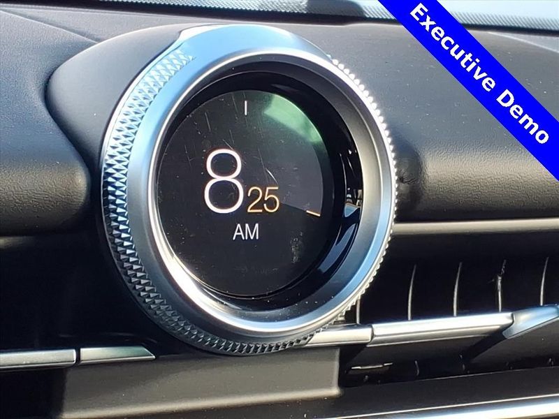 New 2025 Maserati Grecale ModenaImage 26