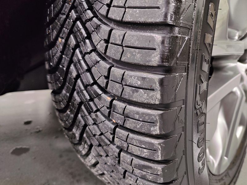 Used 2020 Toyota RAV4 XLE Premium AWD w/SunroofImage 26