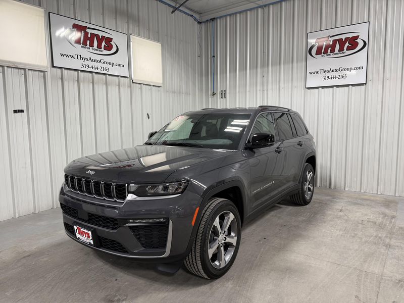 New 2026 Jeep Grand Cherokee Limited 4x4Image 18