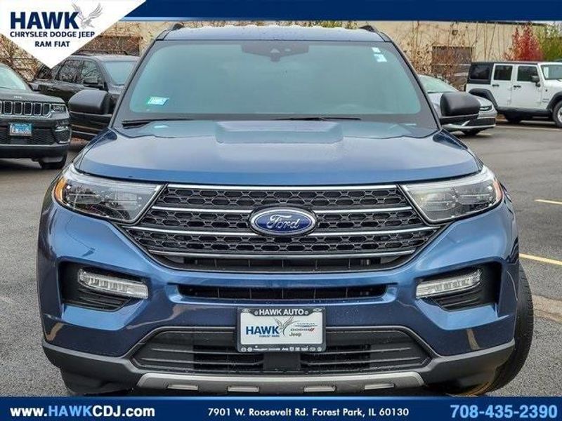 2020 Ford Explorer XLT photo 3