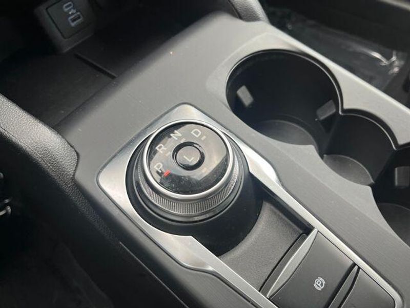 2022 Ford Escape SE photo 14