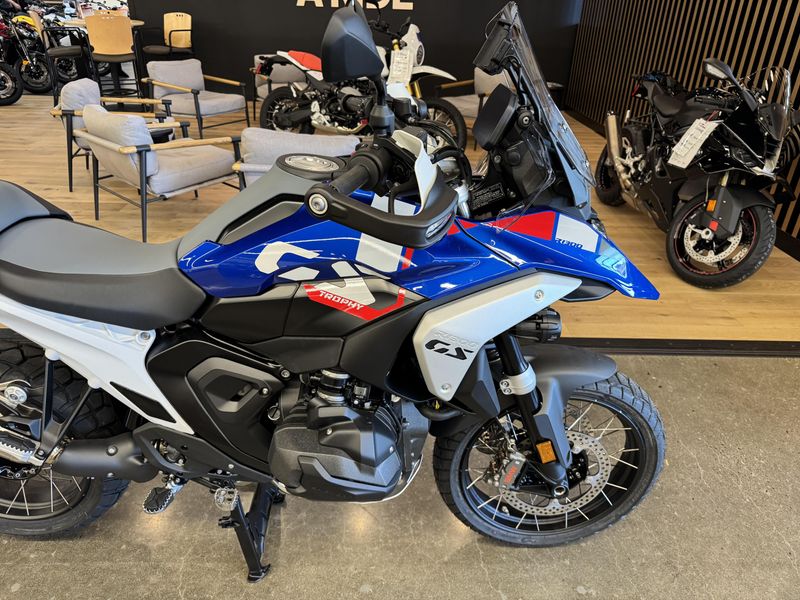 2025 BMW R 1300 GS - TROPHY - RACING BLUE METALLIC 