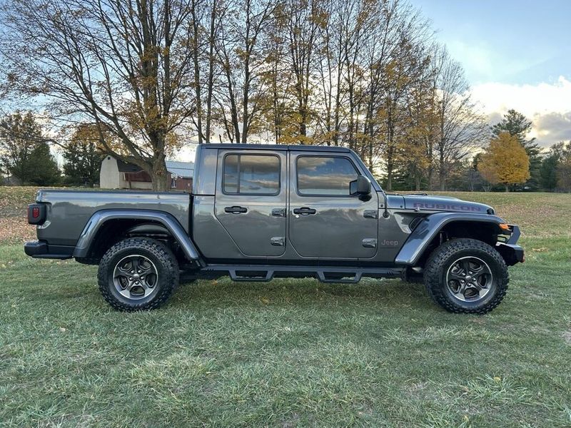 2023 Jeep Gladiator Rubicon photo 2