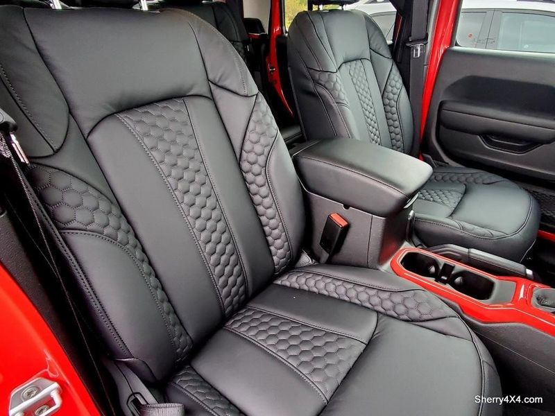 2022 Jeep Gladiator Sport S 4x4Image 39