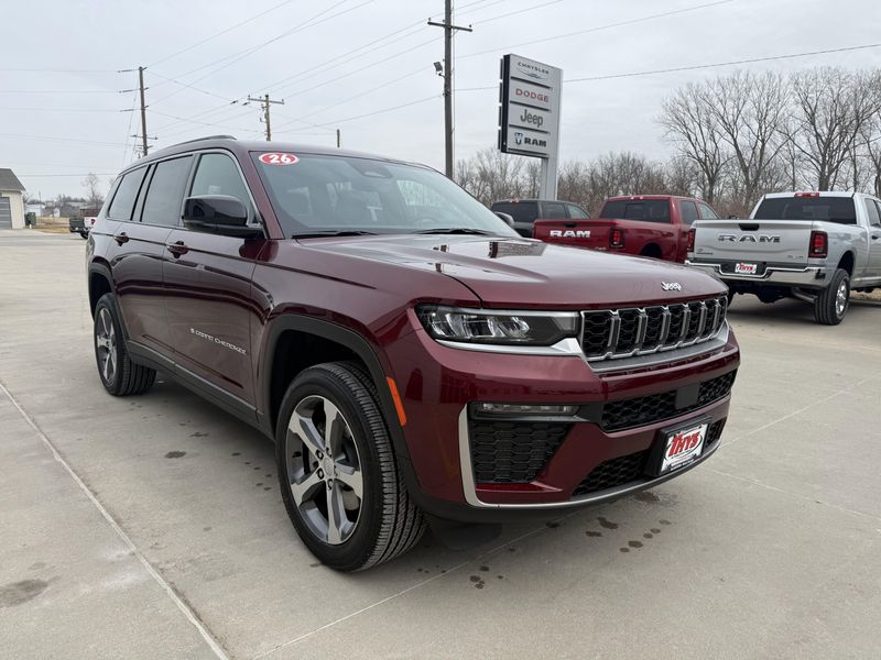 New 2026 Jeep Grand Cherokee L Limited 4x4Image 42