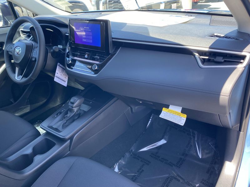 New 2026 Toyota Corolla Cross LEImage 9